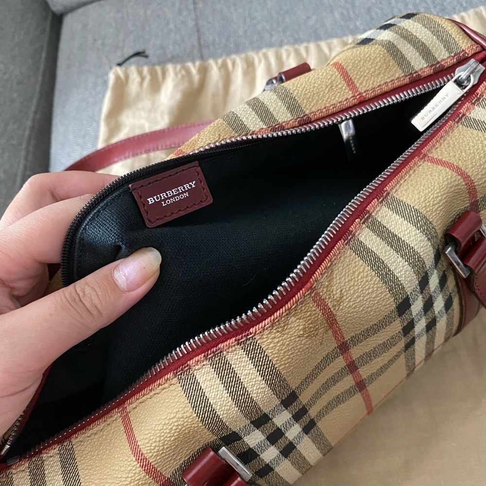 Authentic Burberry Canvas Barrel tote bag - Picture 8 of 8